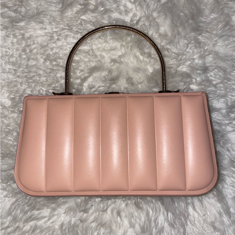 Boutique Chained Clutch/Crossbody🍑✨